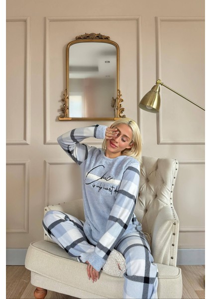 Deep Chic Desenli Kadın Peluş Pijama Takımı