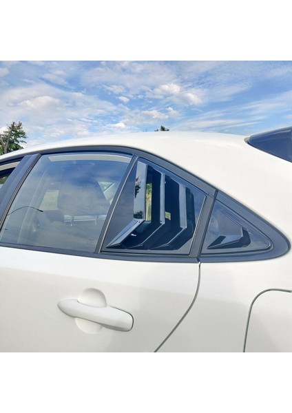 Toyota Corolla Kelebek Cam Vizörü Piano Black 2019-2021 modelleri