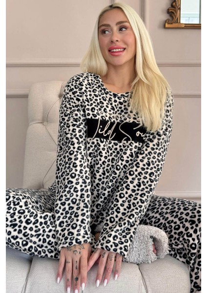 Kahverengi Wild Soul Desenli Peluş Polar Pijama Takımı