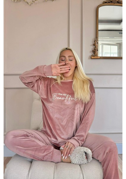 Pembe Beautiful Desenli Exclusive Kadife Kadın Pijama Takımı indirimleri