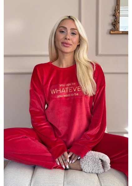 Kırmızı Whatever Desenli Exclusive Kadife Kadın Pijama Takımı fiyatları