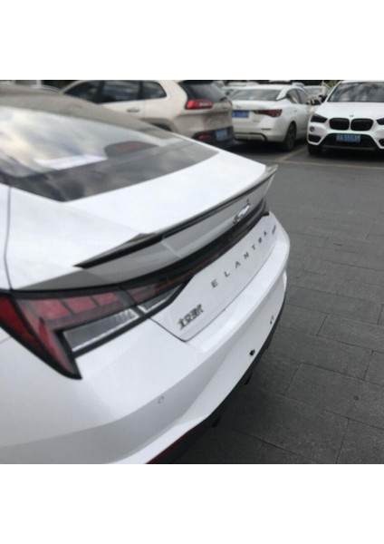 Hyundai Elantra Bagaj Üstü Spoiler Piano Black 2021 Sonrası