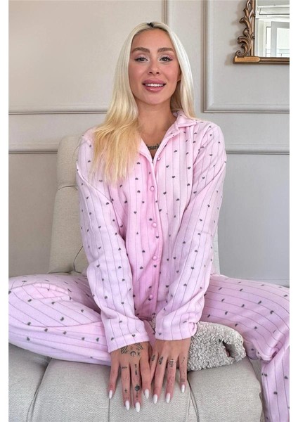 Açık Pembe Kalp Desenli Önden Düğmeli Peluş Polar Pijama Takımı fiyatları