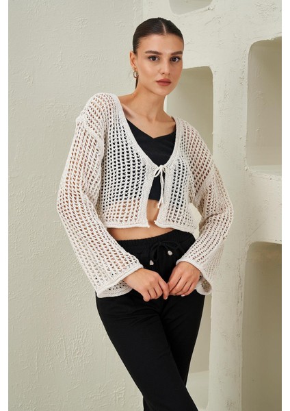 Kadın Ekru Önü Bağcıklı Delikli Crop Hırka modelleri