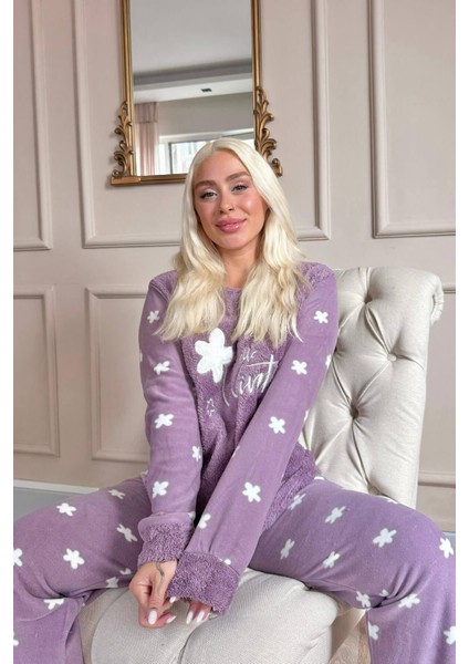Hello Winter Desenli Kadın Peluş Pijama Takımı modelleri