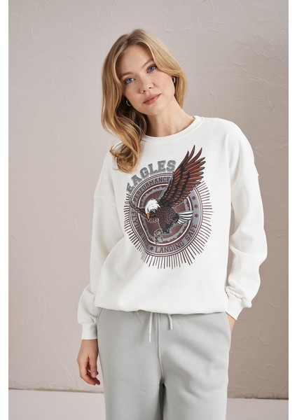 Kadın Ekru Bisiklet Yaka Eagles Baskılı Üç Iplik Basic Sweatshirt