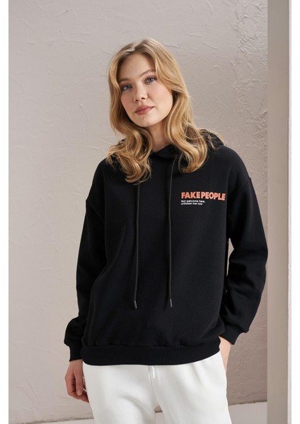 Kadın Siyah Fake People Baskılı Kanguru Cepli Üç Iplik Sweatshirt