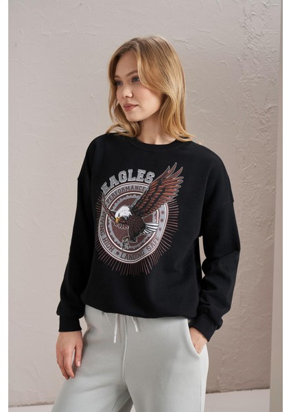 Kadın Siyah Bisiklet Yaka Eagles Baskılı Üç Iplik Basic Sweatshirt