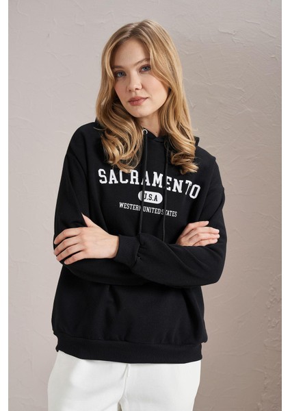 Kadın Siyah Sacramento Baskılı Üç Iplik Cepsiz Kapüşonlu Sweatshirt