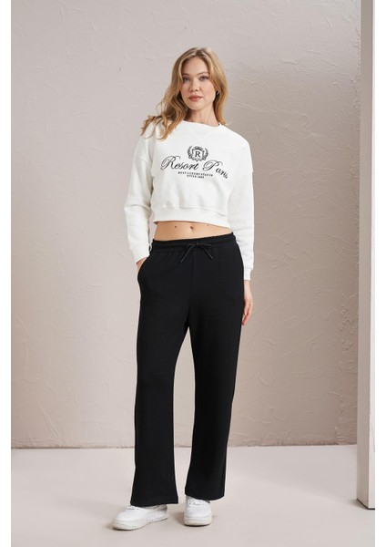 Kadın Ekru Resort Paris Baskılı Üç Iplik Crop Sweatshirt fırsatları