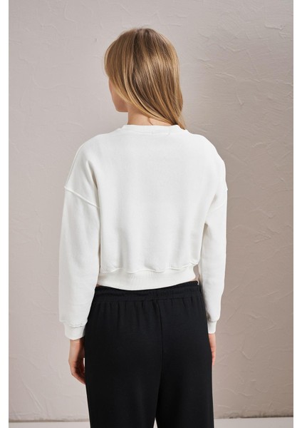 Kadın Ekru Resort Paris Baskılı Üç Iplik Crop Sweatshirt indirimleri