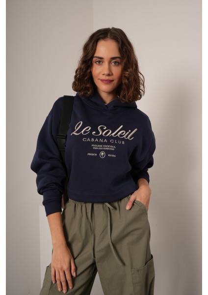 Le Soleil Nakışlı Kapüşonlu Lacivert Crop Sweatshirt