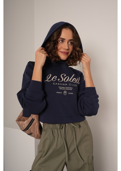 Le Soleil Nakışlı Kapüşonlu Lacivert Crop Sweatshirt