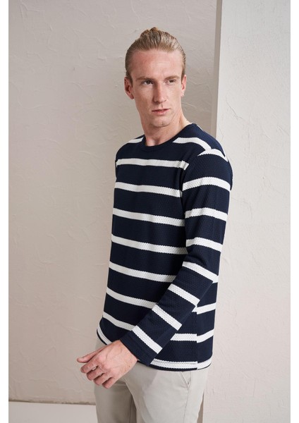 Erkek Lacivert Bisiklet Yaka Yatay Çizgili Waffle Sweatshirt modelleri