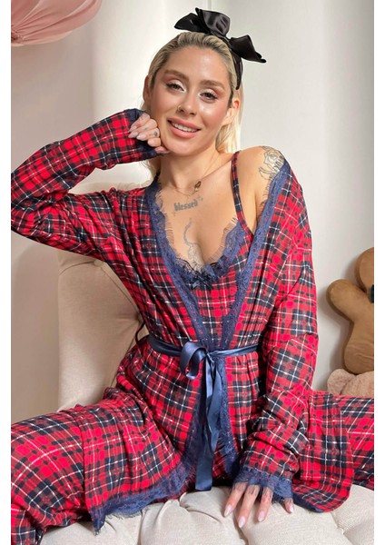 Piti Kareli Baskılı Sabahlıklı Kadife Pijama Takımı