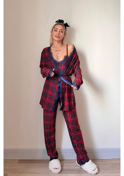 Piti Kareli Baskılı Sabahlıklı Kadife Pijama Takımı