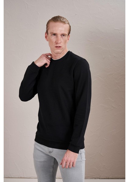 Erkek Siyah Bisiklet Yaka Interlok Trikolu Sweatshirt modelleri