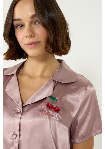 Nakışlı Saten Kısa Kol Şortlu Pijama Takım 033 Vizon fiyatları