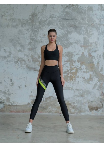 Bacağı Neon Yeşil ve Kamuflaj Şeritli Siyah Spor Tayt modelleri