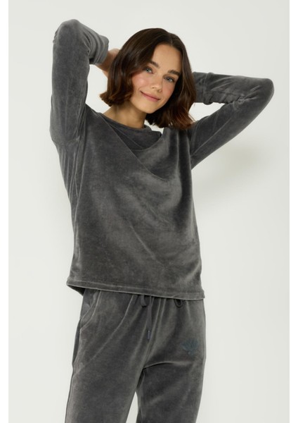Kadife Bisiklet Yaka Düşük Omuz Uzun Kol Cepli Pijama Takım 403096 Füme modelleri