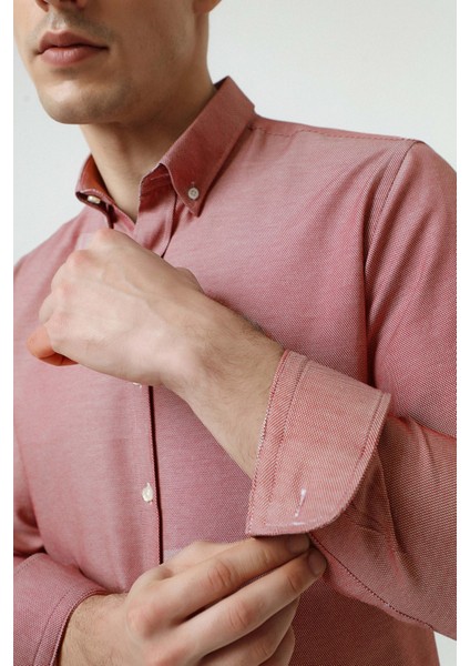 Slim Fit Kırmızı Armürlü Düğmeli Yaka Pamuklu Gömlek 5HC02ORT07265