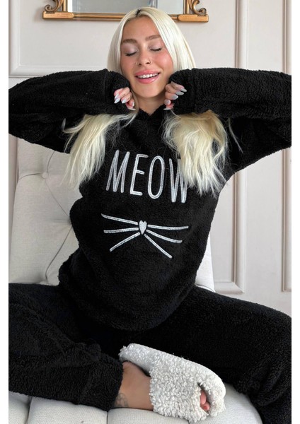 Siyah Meow Desenli Tam Peluş Pijama Takımı