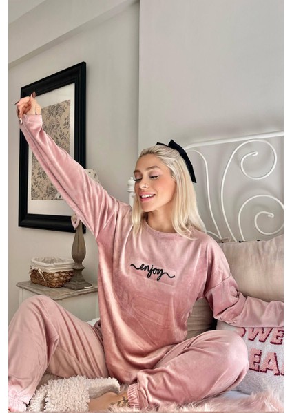 Pudra Enjoy Exclusive Kadife Kadın Pijama Takımı fırsatları