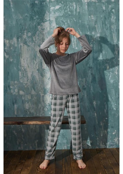 Pijama Evi Gri Sundays Desenli Exclusive Kadife Kız Çocuk Pijama Takımı 