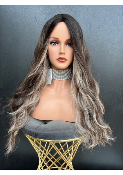 Kumral Işıltılı Uzun Perçemsiz Peruk