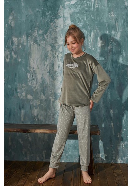 Yeşil Awesome Desenli Exclusive Kadife Kız Çocuk Pijama Takımı fırsatları