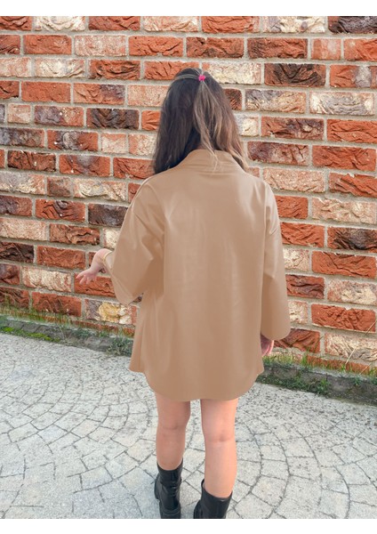 Bej Kadın Oversize Şardonlu Suni Deri Ceket