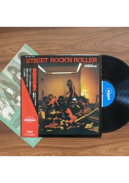44 Magnum - Street Rock'n Roller