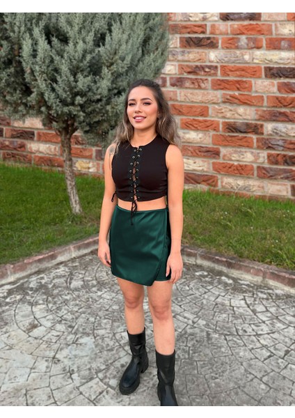 Zümrüt Yeşili Suni Deri Kruvaze Şardonlu Mini Şort Etek fiyatları