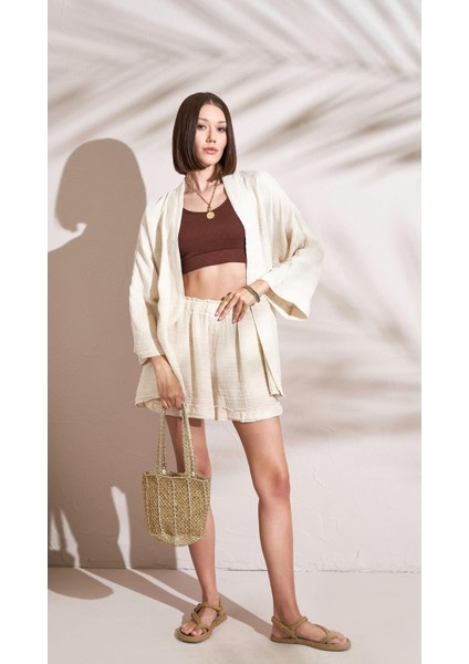 Kadın Naturel Beli Lastikli Püsküllü Şort