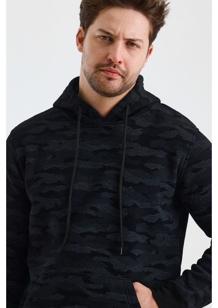 Erkek Kapşonlu Kamuflaj Baskılı 3 Iplik Sweatshirt
