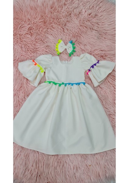 Kız Çocuk Beyaz Ispanyol Kollu Ponpon Detayli Elbise