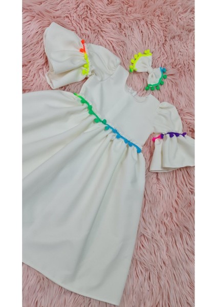 Kız Çocuk Beyaz Ispanyol Kollu Ponpon Detayli Elbise fiyatları