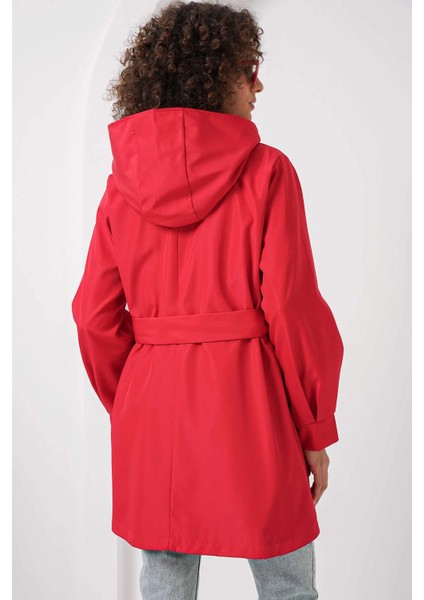 Kadın Kırmızı Çıt Çıt Kapamalı Astarlı Kuşaklı Kapüşonlu Trençkot HZL25W-BD159341 indirimleri