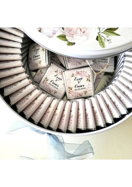 Beyaz Çiçekli Nişan Nikah Söz Çikolatası Metal Kutuda 100'LÜ Madlen Çikolata modelleri