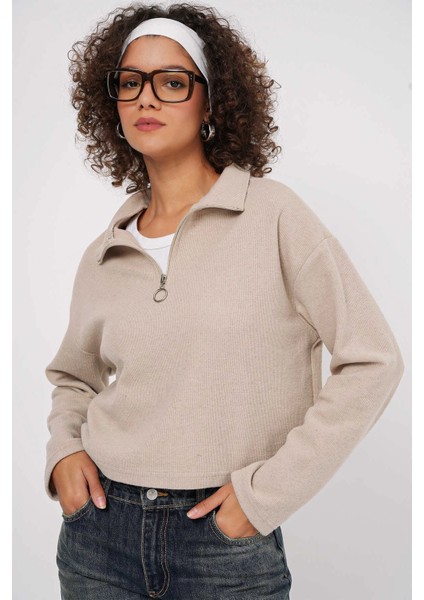 Kadın Bej Yakası Fermuarlı Örme Sweatshirt HZL25W-BD1554491