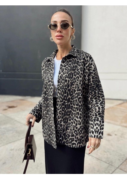 Kadın Taş Zımba Detay Oversize Leopar Ceket 2326