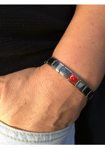 Ay Yıldız Türk Bayrağı Atatürk Imzalı Italyan Charm Nomi Çelik • Sevgiliye • Eşe • Babaya • Bileklik fiyatları