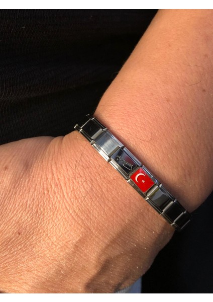 Ay Yıldız Türk Bayrağı Atatürk Imzalı Italyan Charm Nomi Çelik • Sevgiliye • Eşe • Babaya • Bileklik indirimleri