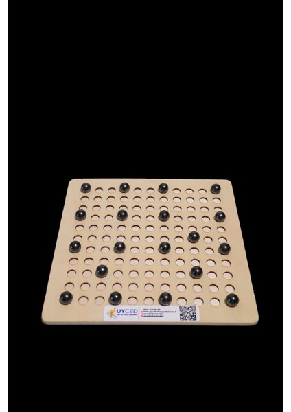 Mıknatısların Savaşı Strateji Oyunu Eğlenceli Tasarım ile Aile İçin Uygun Satranç