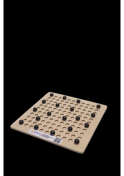 Mıknatısların Savaşı Strateji Oyunu Eğlenceli Tasarım ile Aile İçin Uygun Satranç