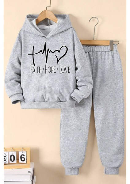 Uygun Tarz Nabız Kalp Baskılı Erkek - Kız Rahat Eşofman Takımı