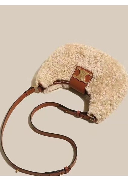 Yün Kaplama Peluş Kürklü Kadın Askılı Kol Omuz Çantası (Yurt Dışından) modelleri