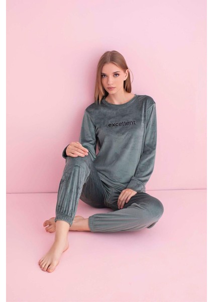 Kadın Kışlık Bisiklet Yaka Kadife Pijama Takımı 3036SY - 1 Adet