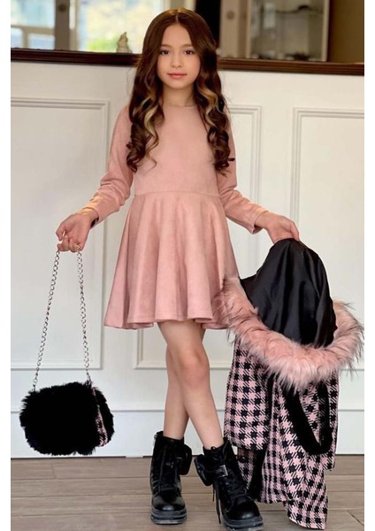Kız Çocuk Kapüşonlu Peluş Detaylı Kare Desenli Pembe Kaban