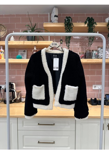 Astarlı Peluş Crop Ceket